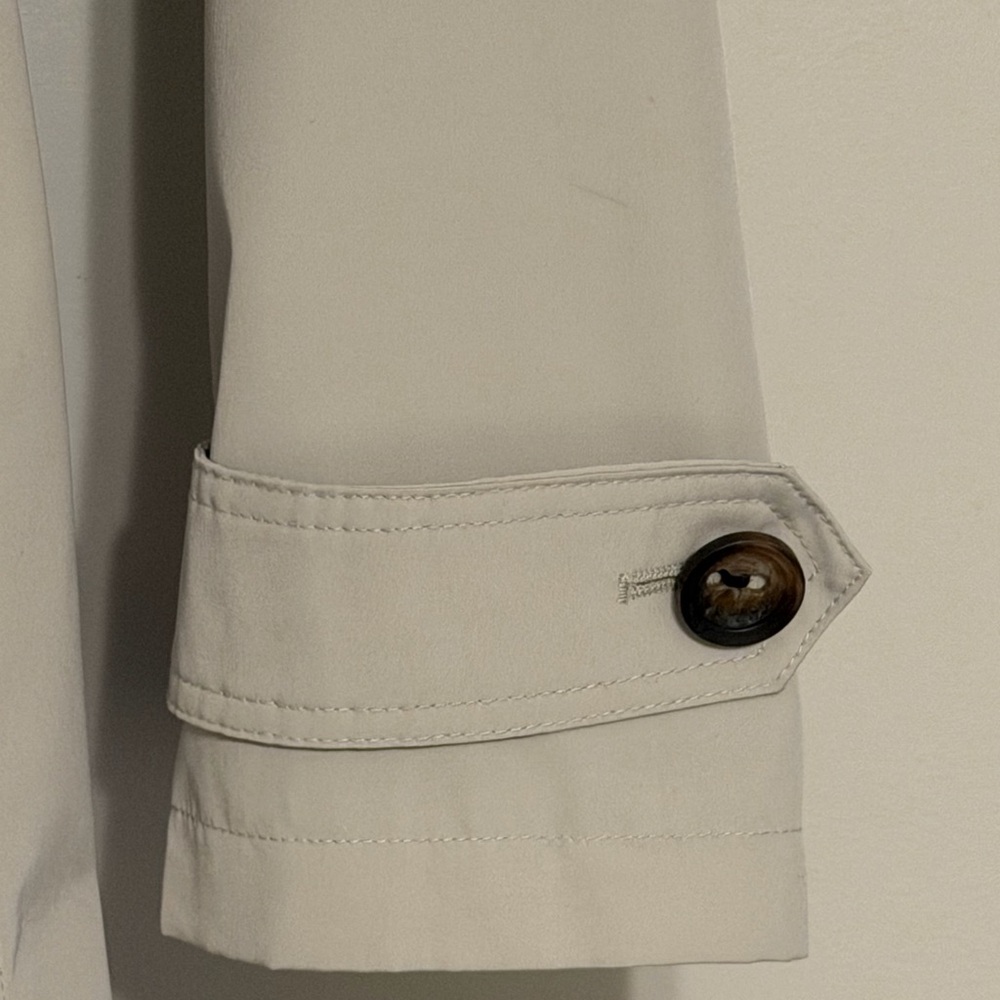 Calvin Klein - Elegant Women's Double-Breasted Trench Coat - Picture 3 of 6